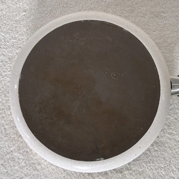 Vintage Enamelware MCM Harvest Blossom Frying Pan Skillet - Picture 8 of 9